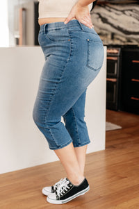 Emily High Rise Cool Denim Pull On Capri Jeans - Mack and Mav Boutique 