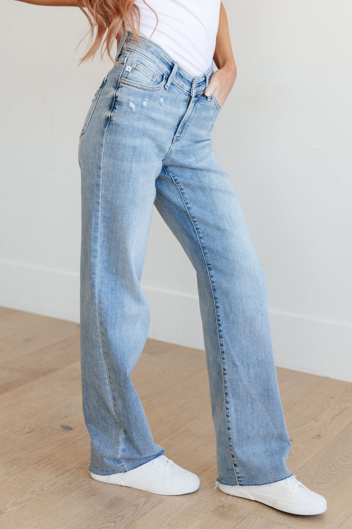 Mildred High Rise V Front Waistband Straight Jeans - Mack and Mav Boutique 