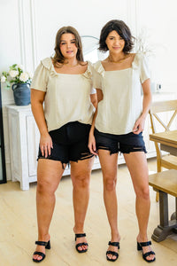 Old Town Moments Top - Mack and Mav Boutique 