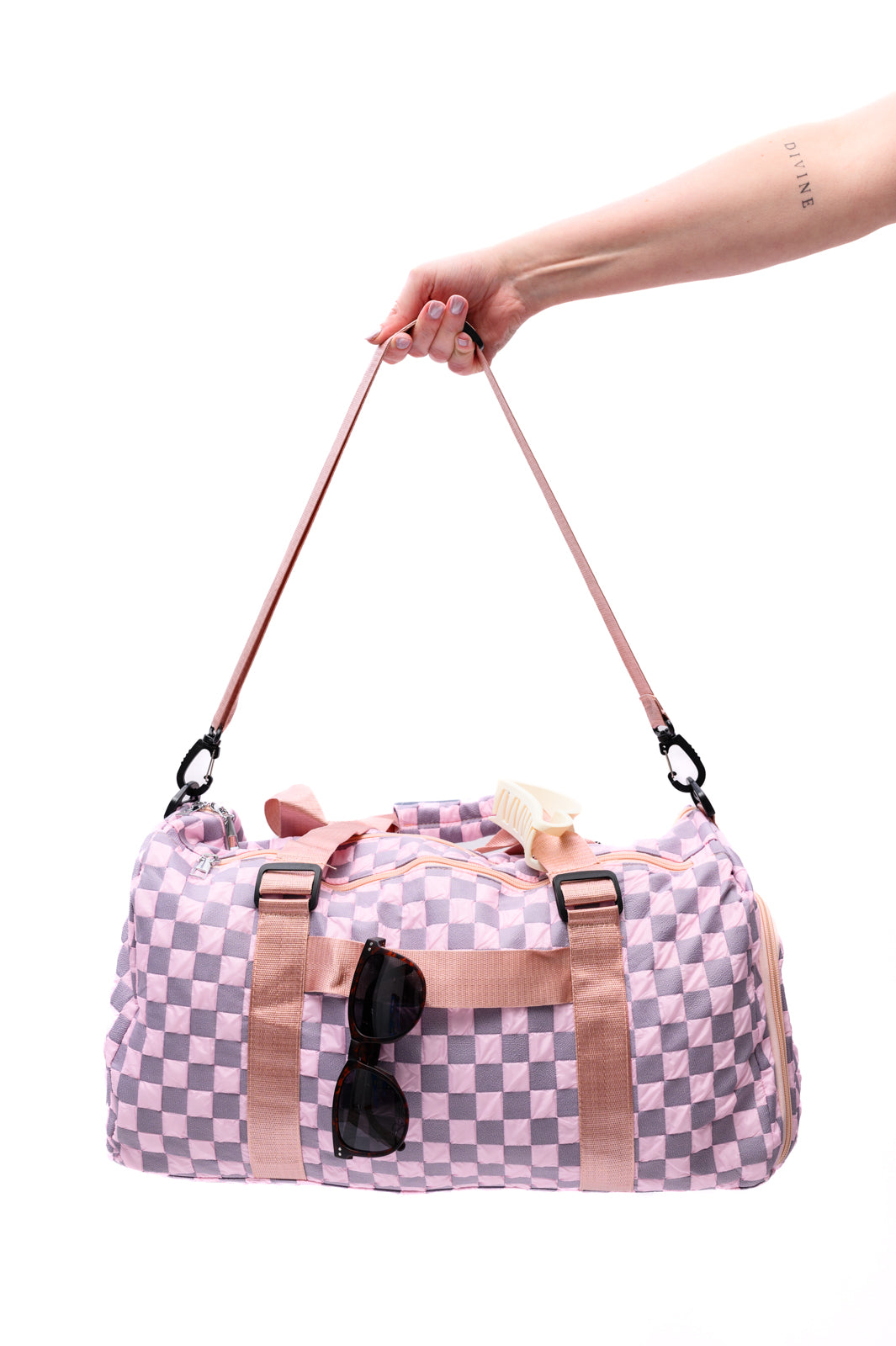 Elevate Travel Duffel in Pink - Mack and Mav Boutique 